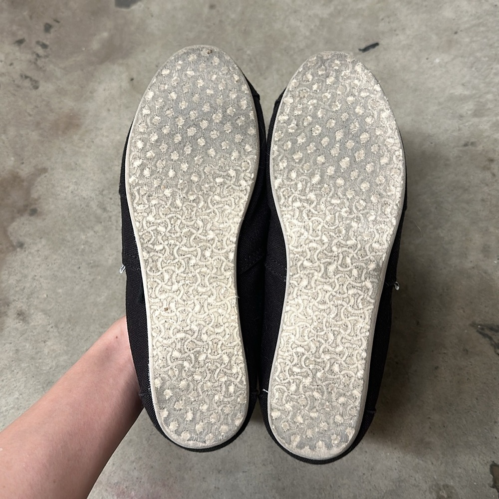CLASSIC TOMS - Picture 7 of 7